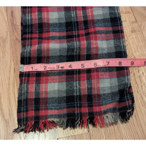 Vintage Pendleton Scarf 100% Virgin Wool Mens Red Black Plaid Checker USA - Picture 8 of 8